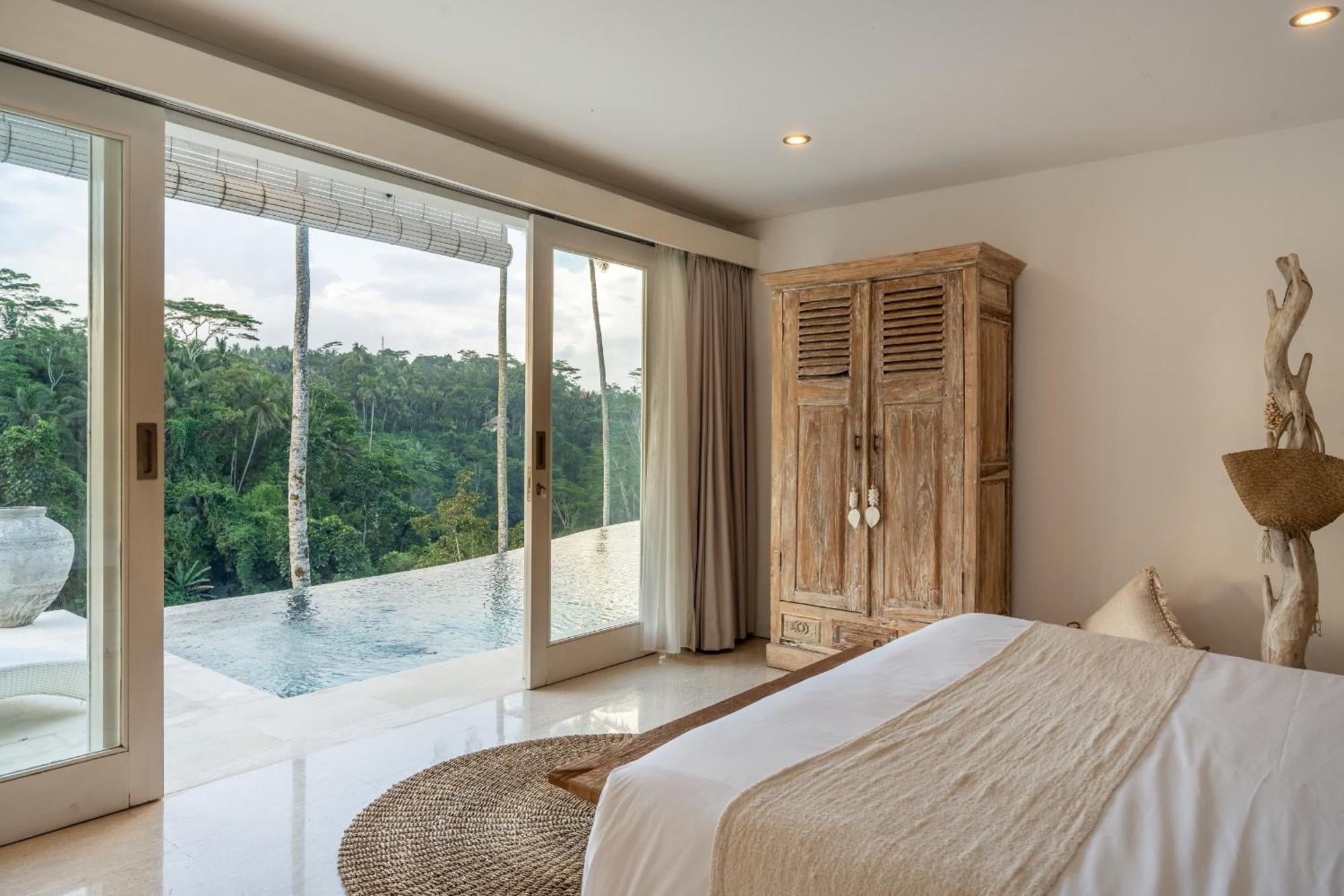 New! Amazing Jungle View 4 Br W Staff