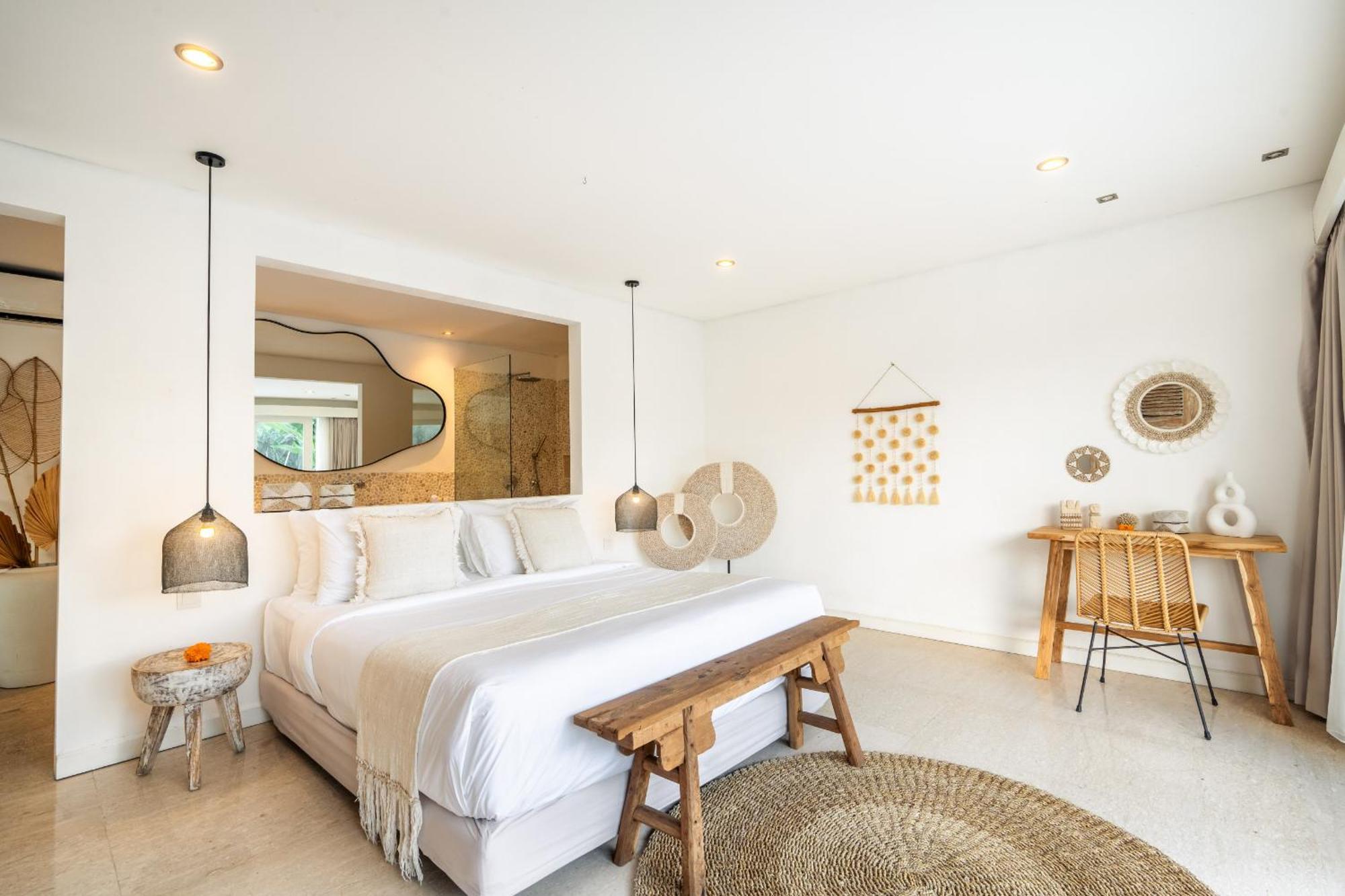 New! Amazing Jungle View 4 Br W Staff *